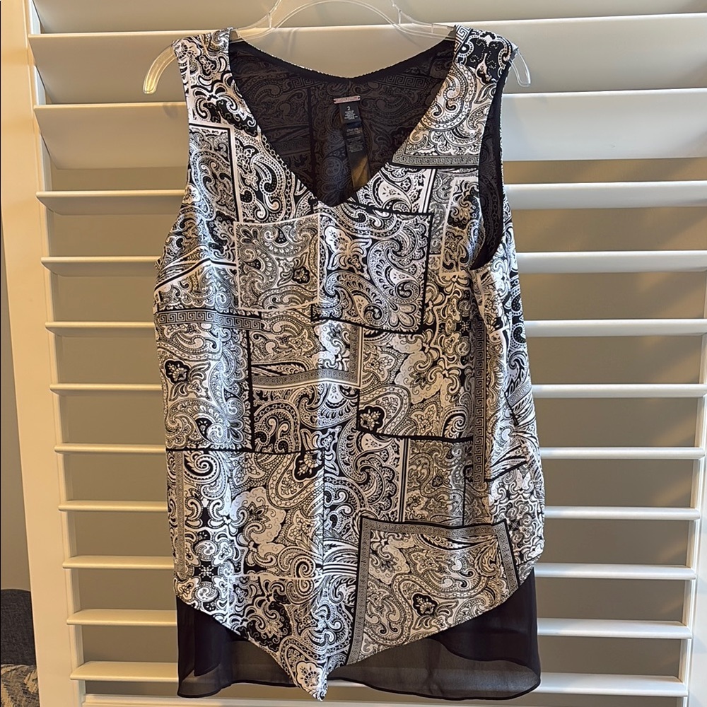 Chico’s Black Label Women’s Sleeveless  Blouse. Chico SZ:2. EUC